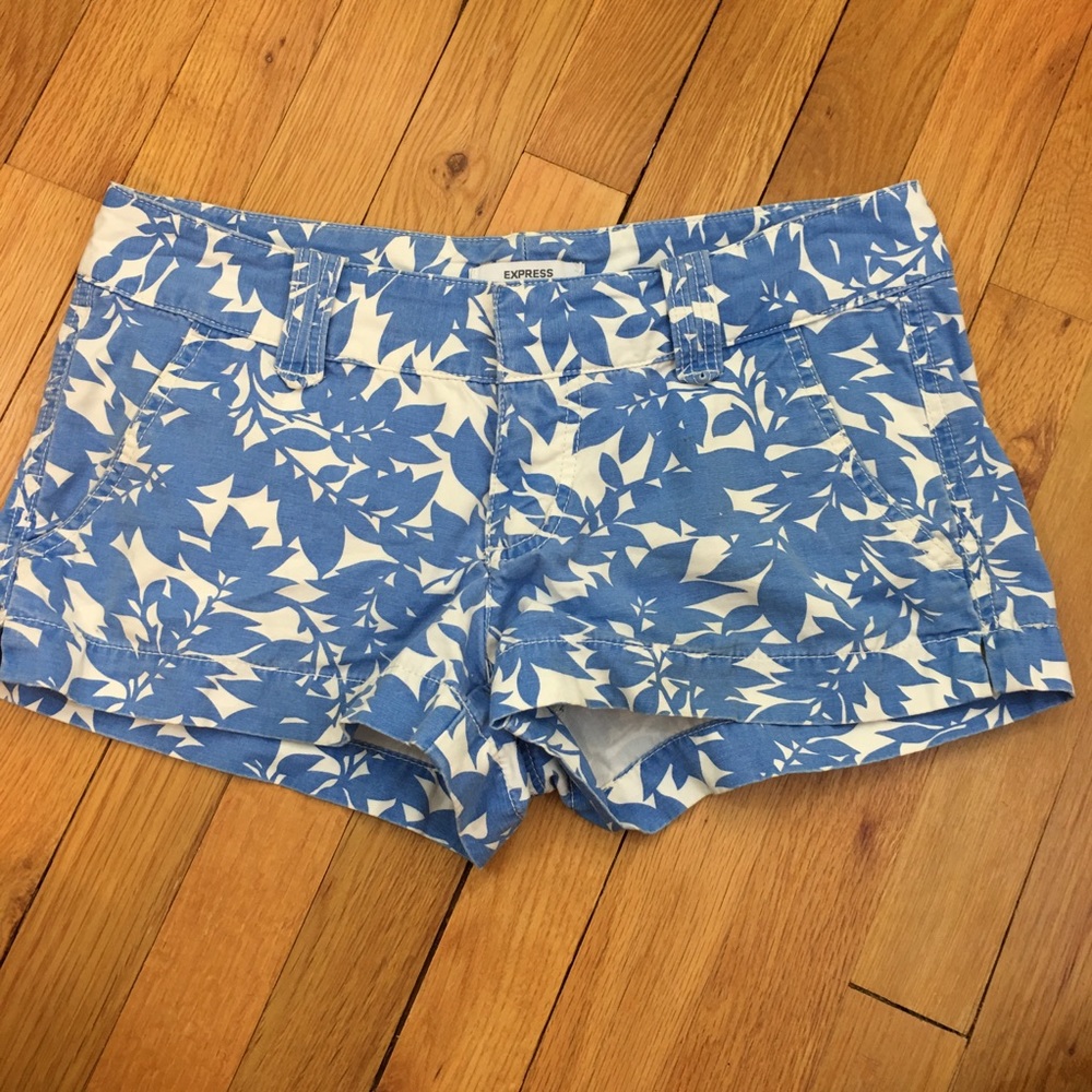 Express Shorts